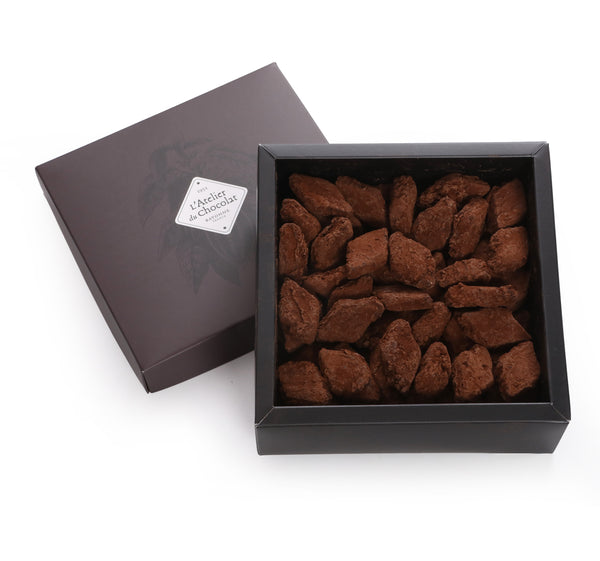 CHOKILAS GIFT BOX - DARK CHOCOLATE HAZELNUT GIANDUJA - 500 GR