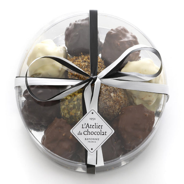 DOOS VAN 11 PRALINE CHOCOLADE STENEN