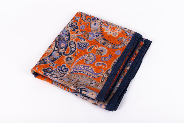 Écharpe en soie orange