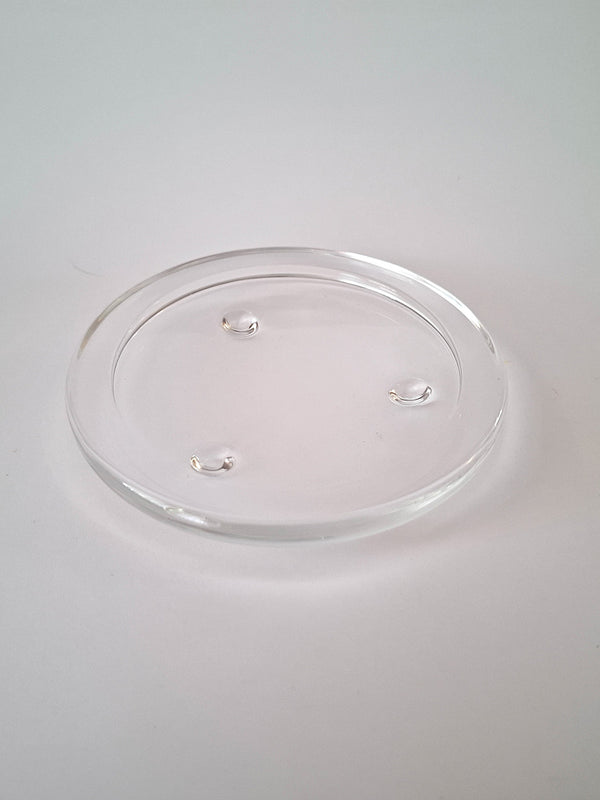 Steklen podstavek za sveče