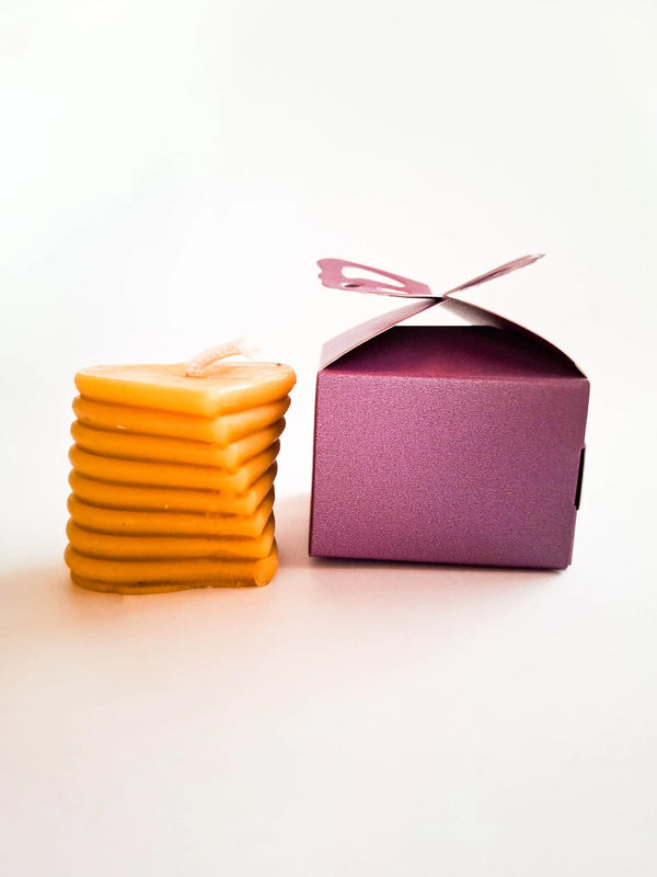 Sveča stopničasto srce v škatlici