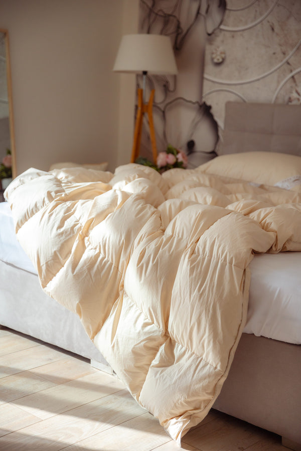 Aeli Allyear Blanket (down, feathers)