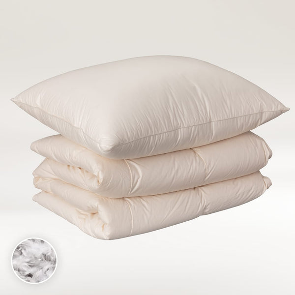 Komplet: odeja in vzglavnik iz gosjega puha in perja ter nadvložek in posteljnina. Izdelki po nižji ceni, več za manj. 20 % popust na komplet.