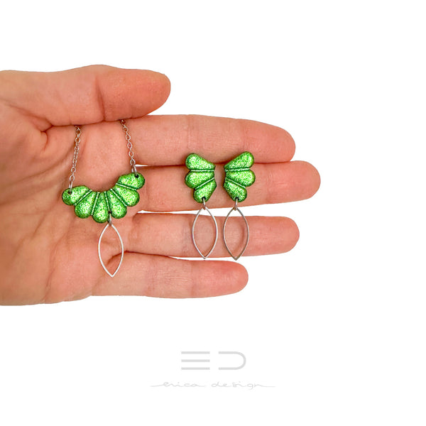 butterfly | green glitter