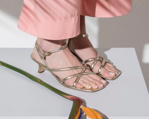 Women's shoes