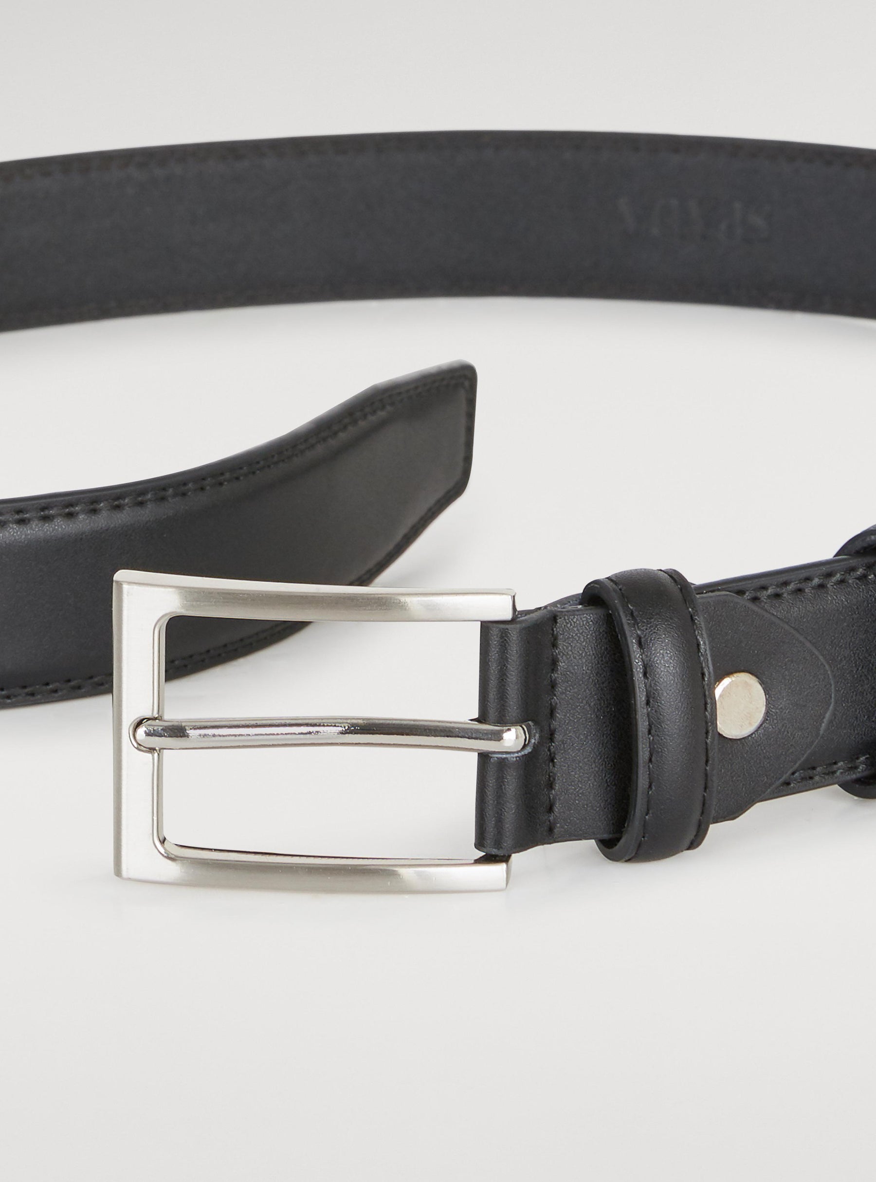 00797_15_1|4e95f7326fc53c831868eacfca7ebde6