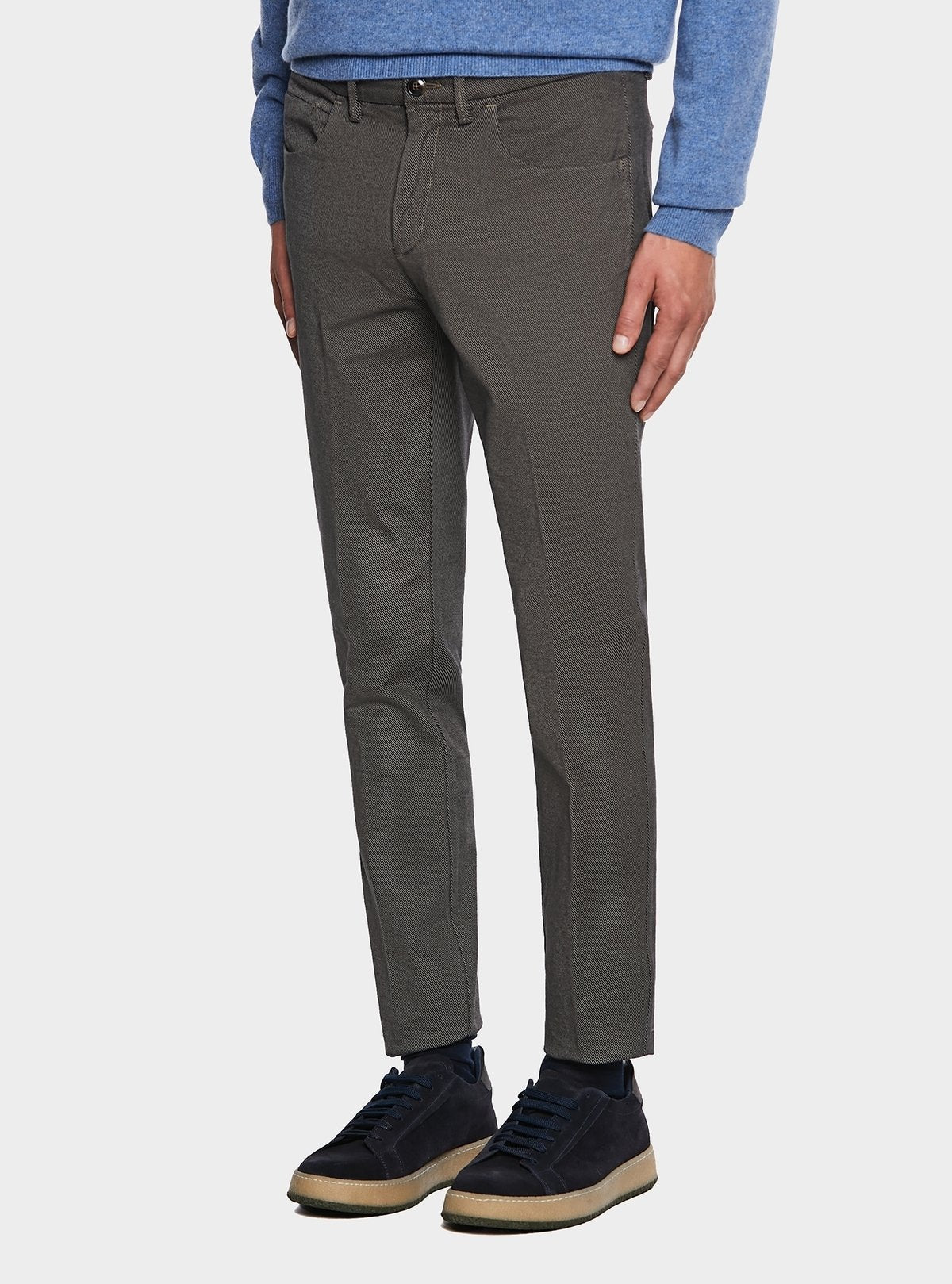 02136_10097|8568b63d6829f5b0506504648479d241