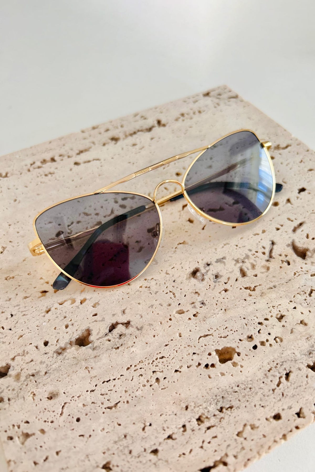 AGNETHA Black Sunglasses