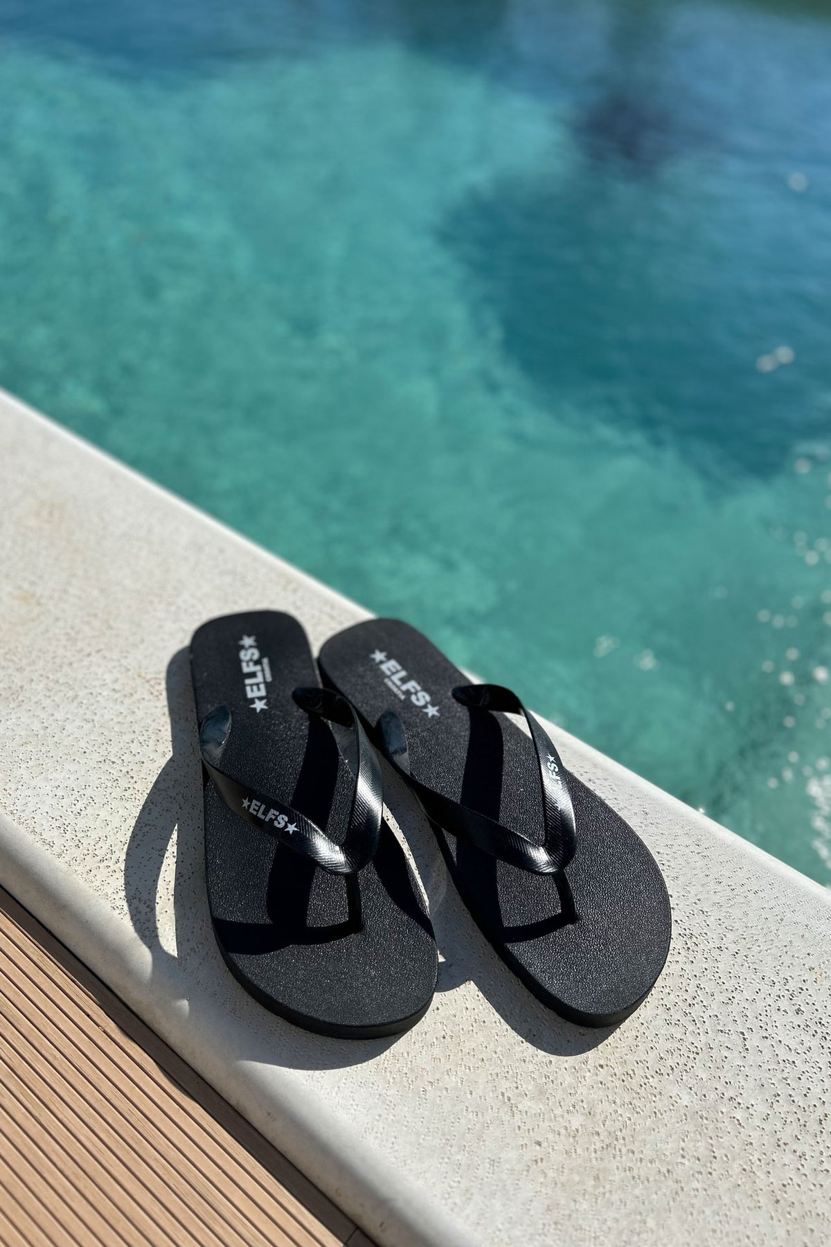 ELFS CRO Flip Flops