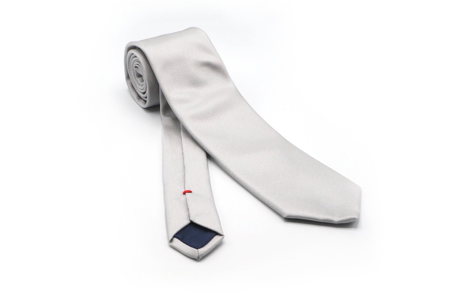 Silver tie in pure silk