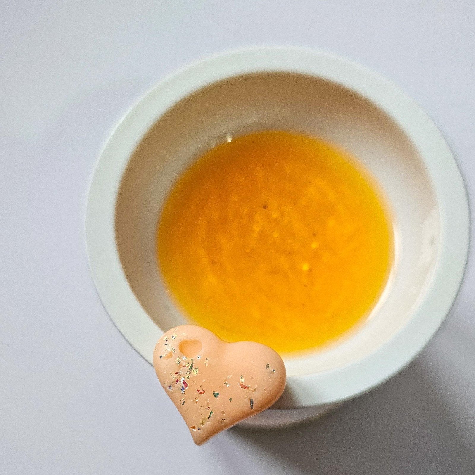 Mango & Guava fizz hearts (3 pcs)