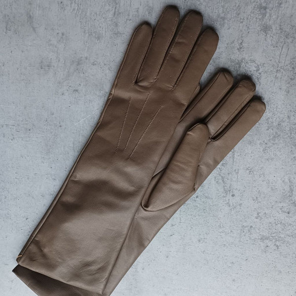 Long gloves with embroidery and cashmere lining