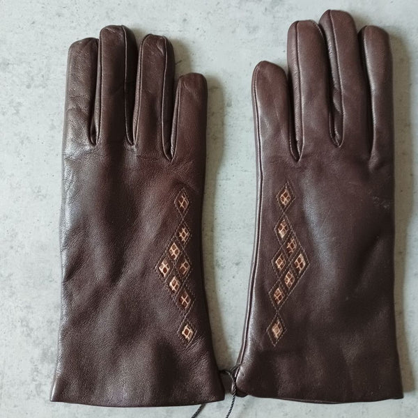 Women's Gloves with Snake Decoration