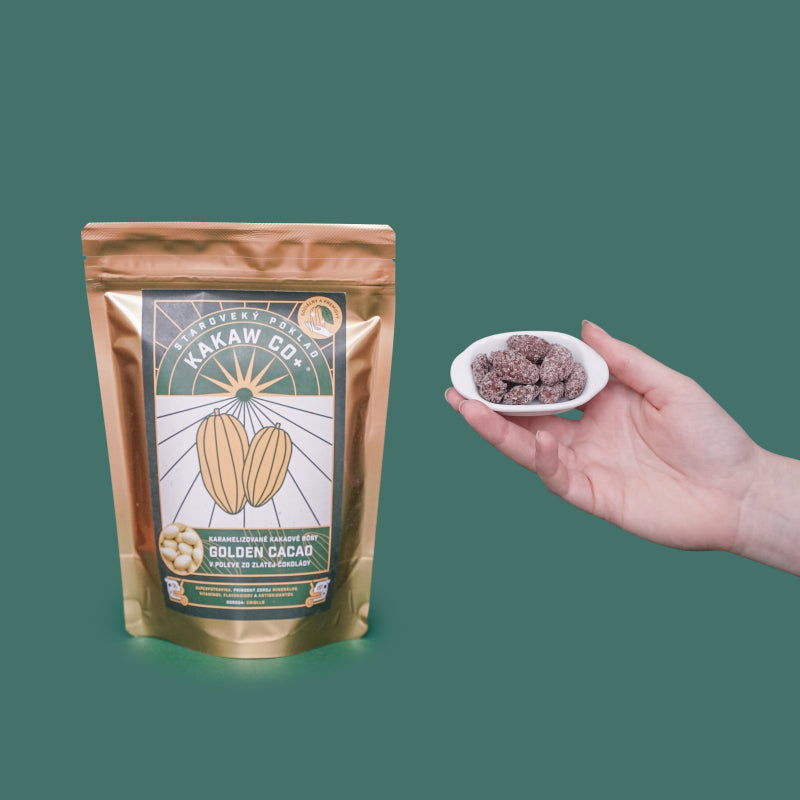 Golden Crunchy Cacao: cocoa beans coated in golden chocolate