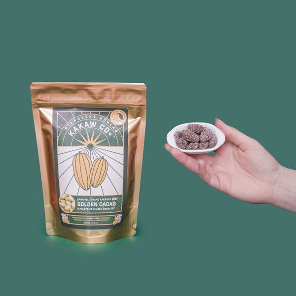 Golden Crunchy Cacao: cocoa beans coated in golden chocolate