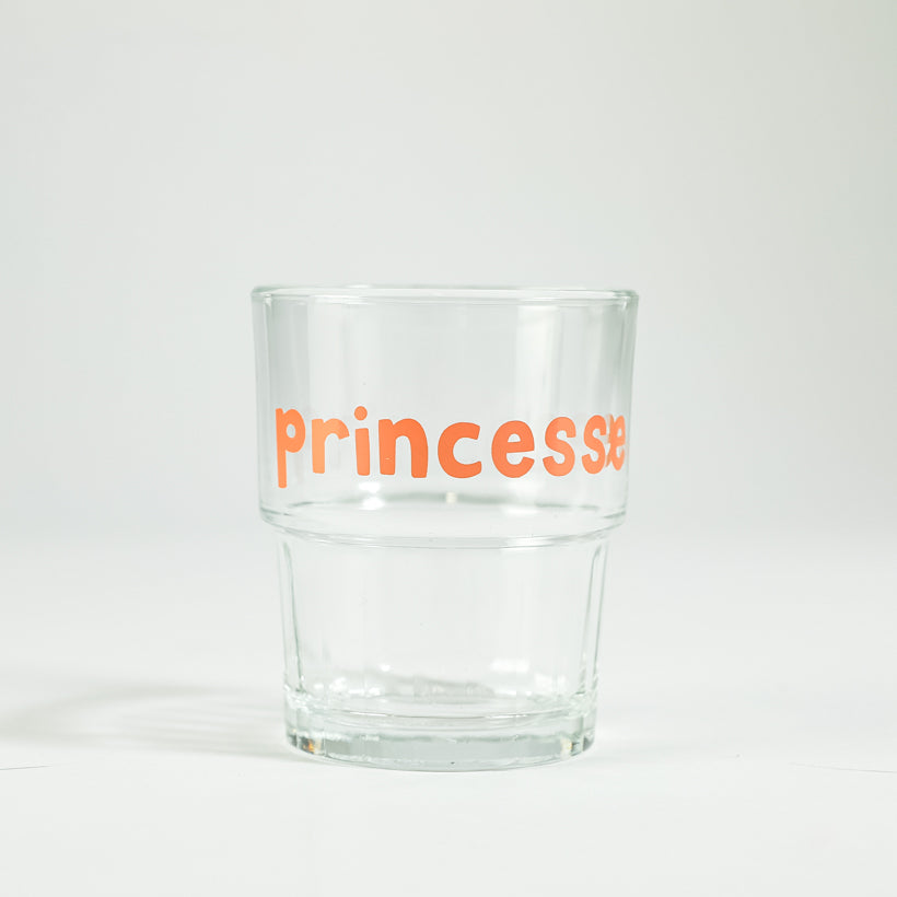 Léon Glass for the Family