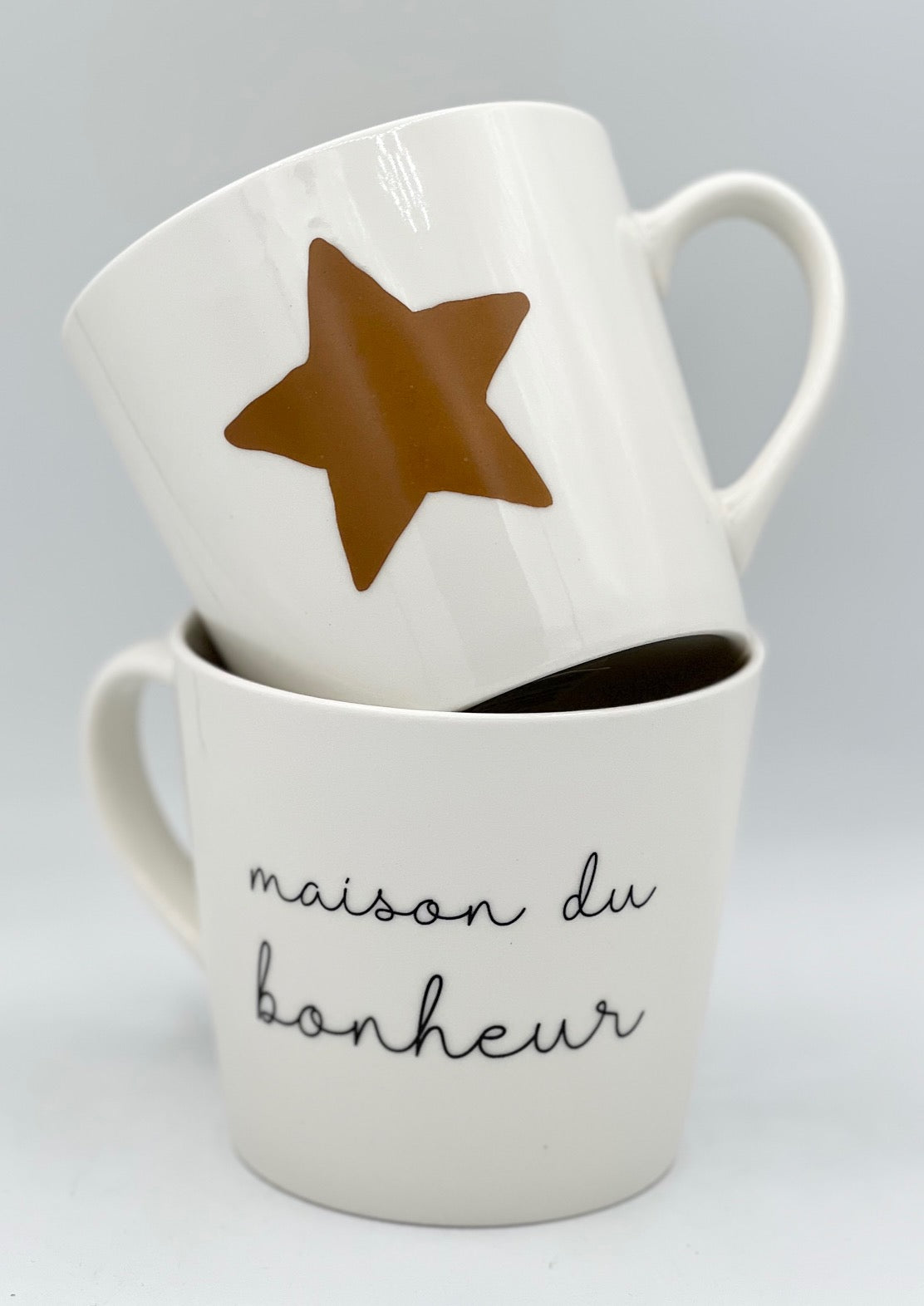 Set of 2 Star Breakfast Mugs Home of Happiness