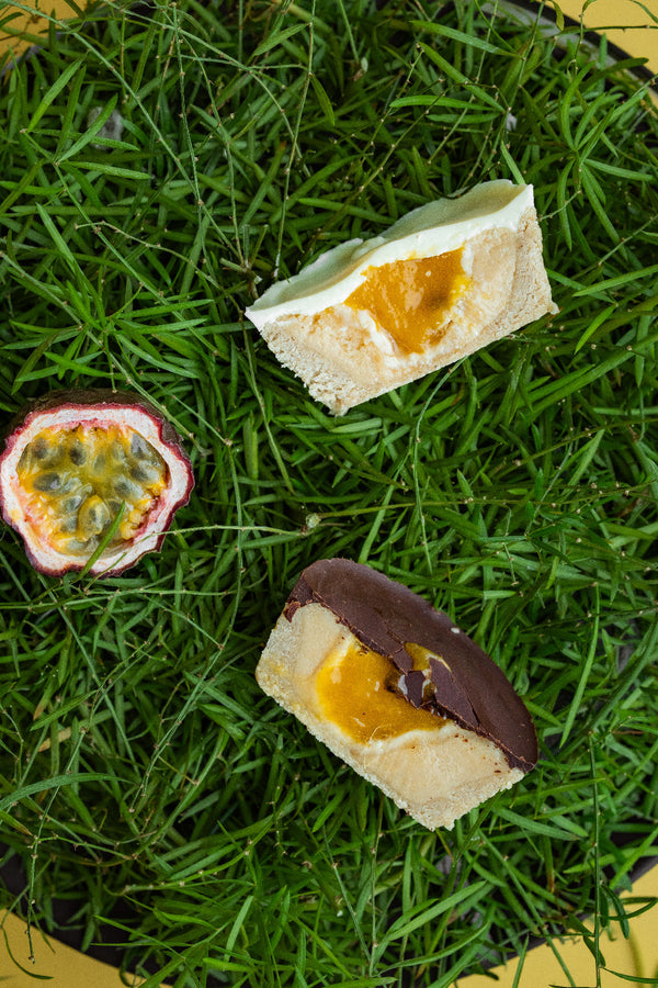 Liluka mango-passion fruit with dark chocolate VEGAN / EAT ME NOW!