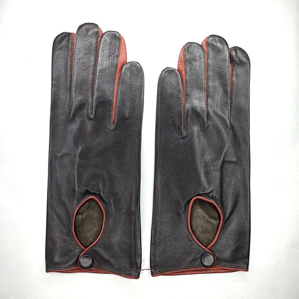 Sporty Cut of Elegant Gloves
