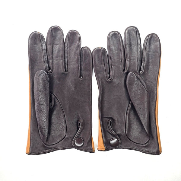 Gloves with wrist cutout