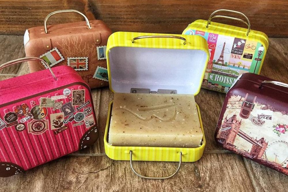 Travel Tin Case with Soap Type of Soap: Lemon Balm