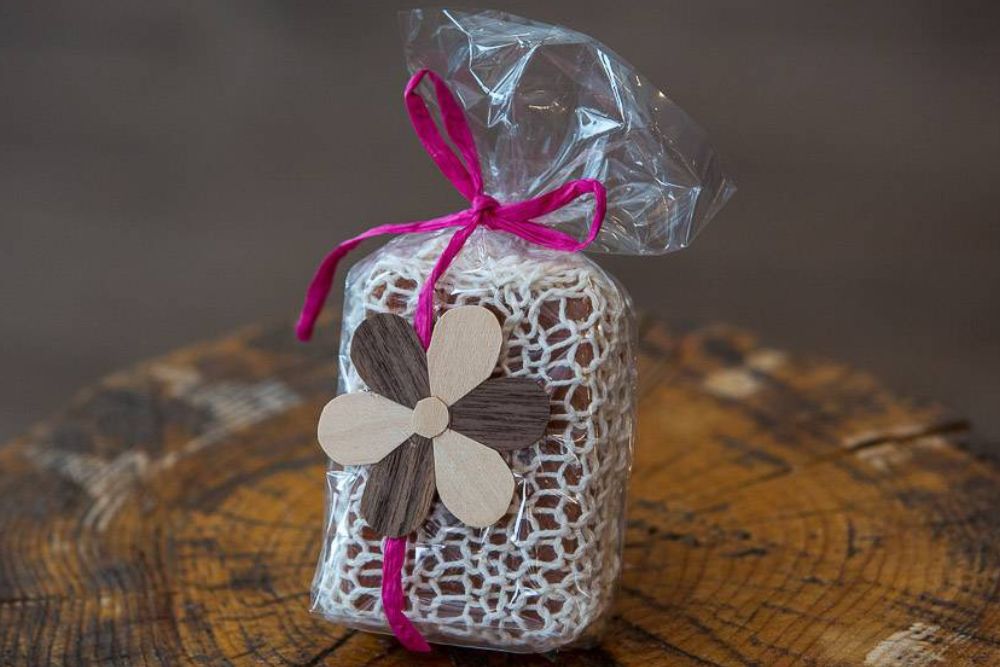 Soap in a Woven Massage Sponge Type of Soap: Thyme