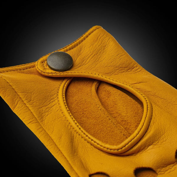 Women's Elegant Leather Driving Gloves for City Use