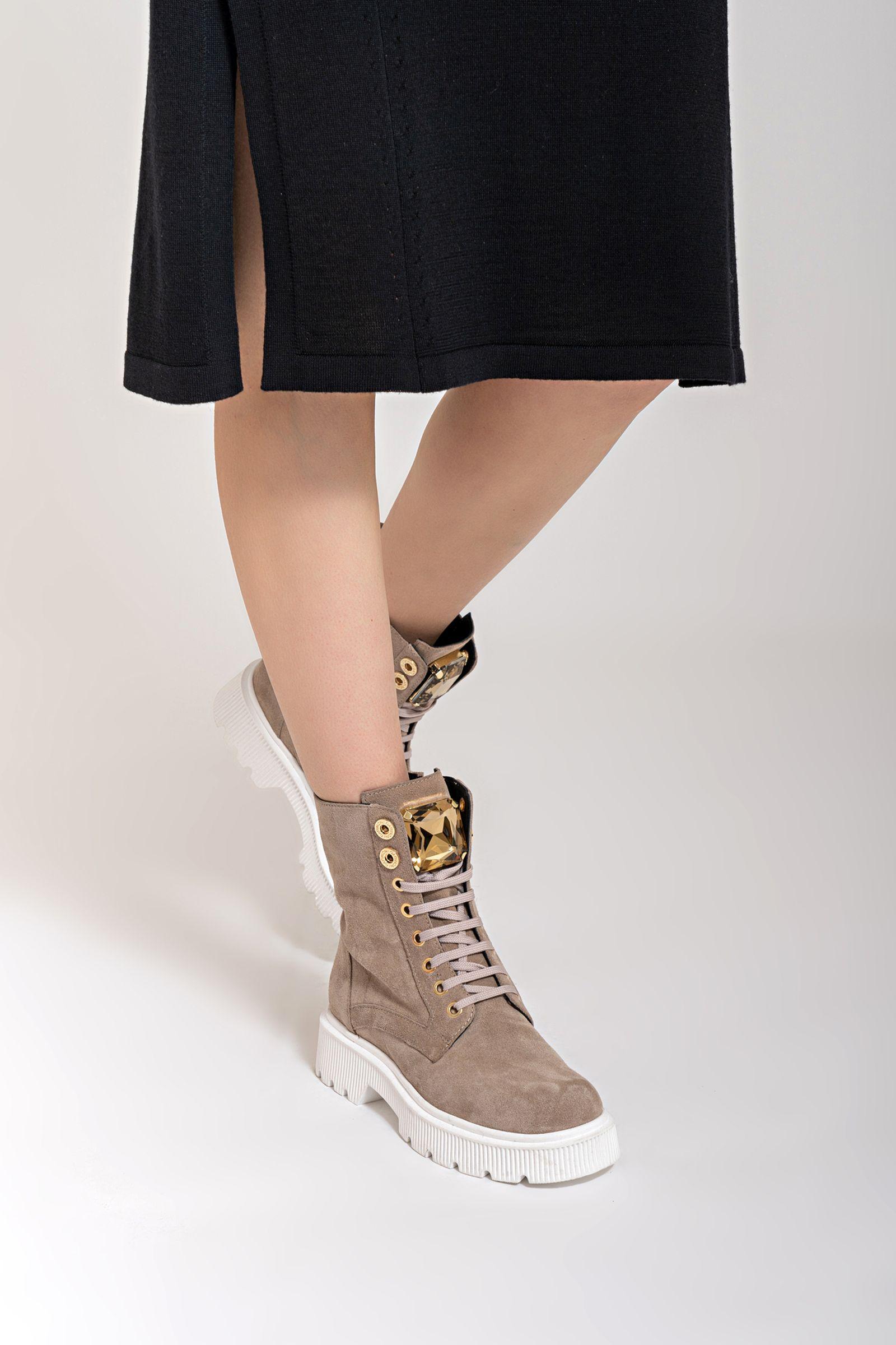 Stivaletto Joplyn scamosciato colore beige