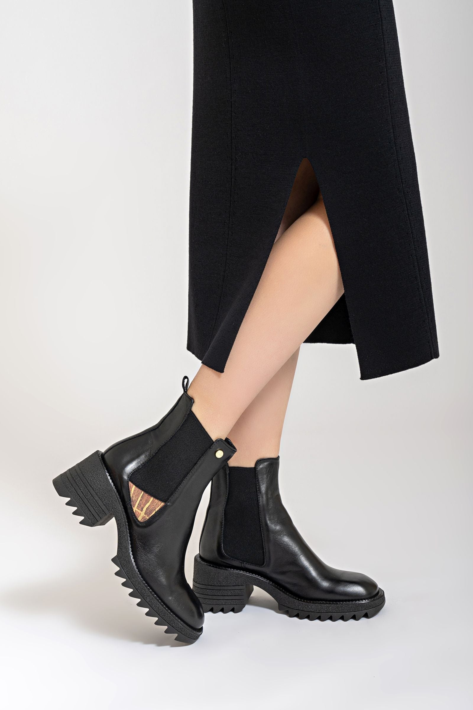 Stivaletto Leadore in pelle stampa Planetarium colore nero