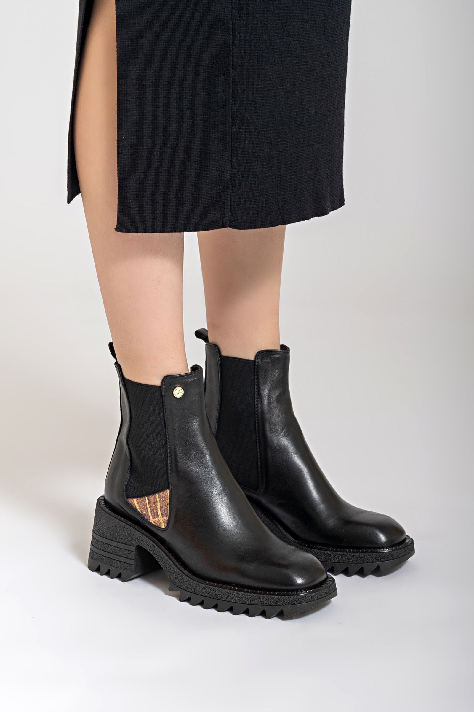 Stivaletto Leadore in pelle stampa Planetarium colore nero