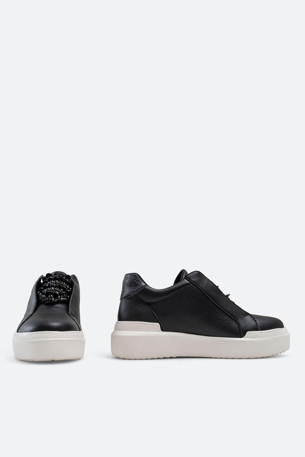 Leon Sneakers in Black Faux Leather