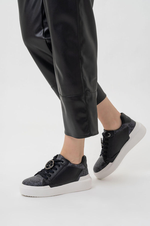 Leon Sneakers in Faux Leather with Teodosia Print in Black