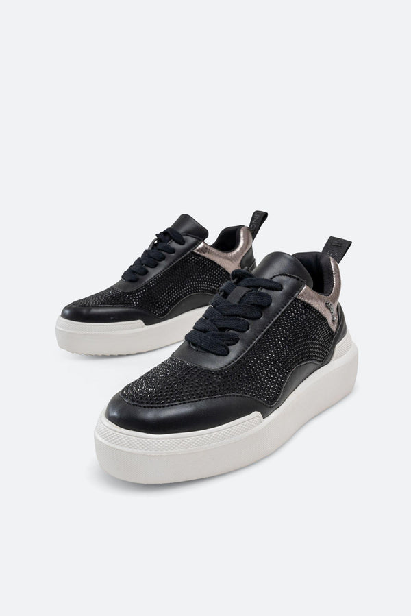 Leon sneaker in microfiber and synthetic leather black color