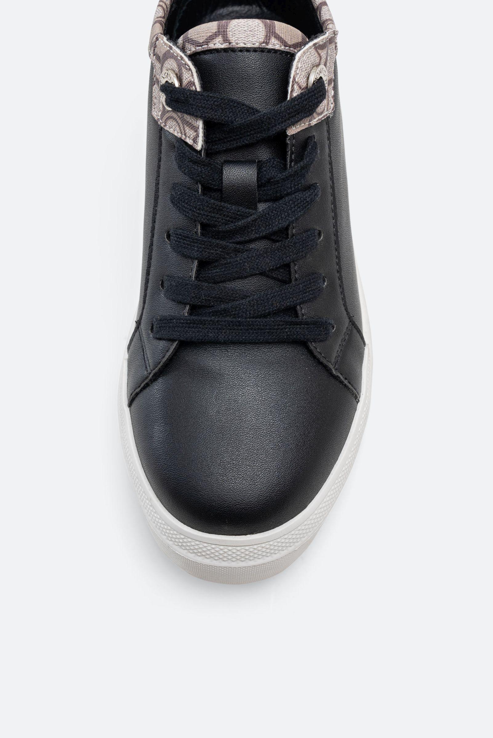 Leon Sneakers in Faux Leather with Geometric Print in Black