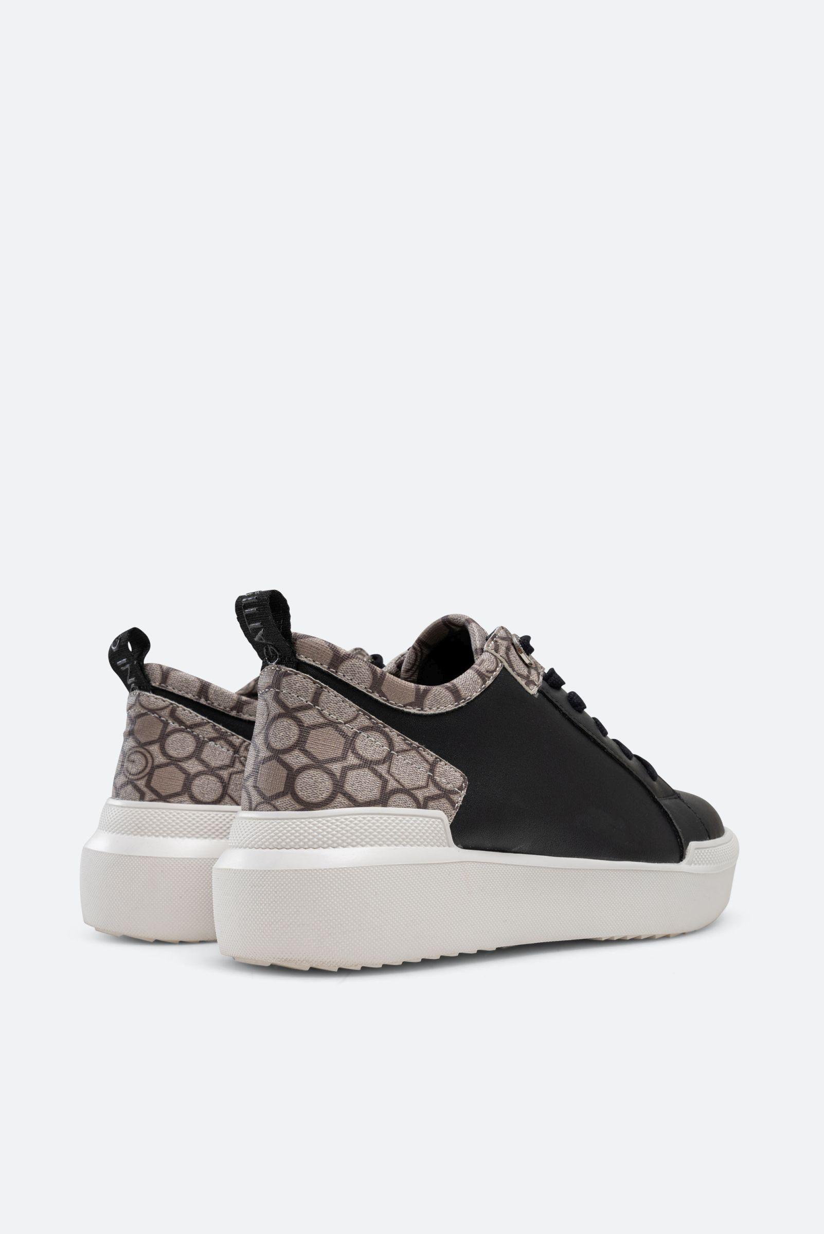 Leon Sneakers in Faux Leather with Geometric Print in Black