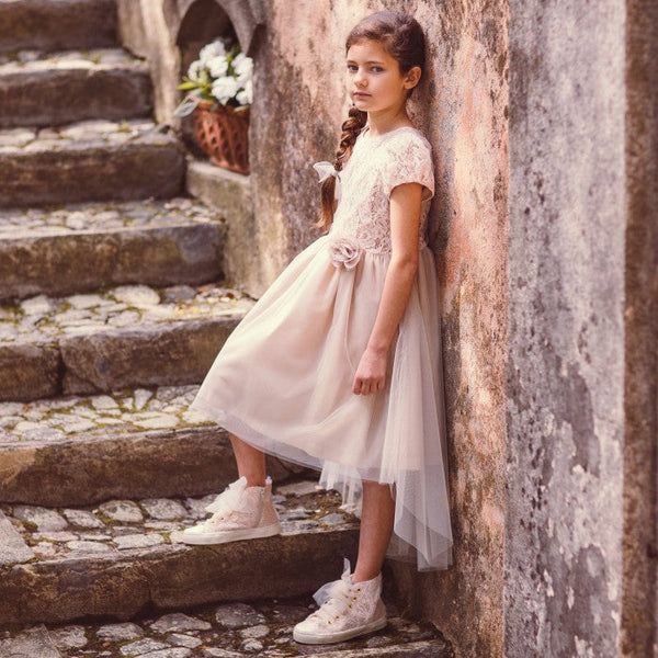 BLUSH LACE DRESS WITH TRAIN