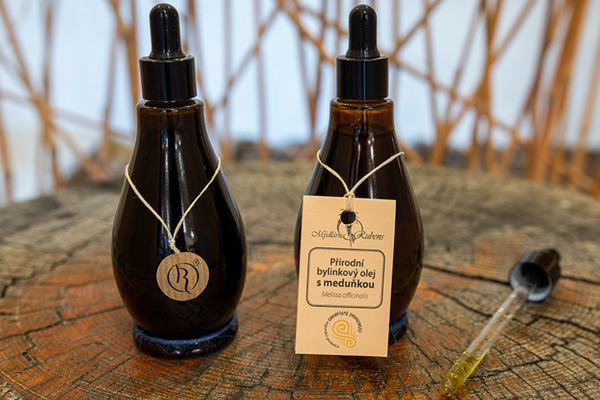 Herbal Oil with Lemon Balm