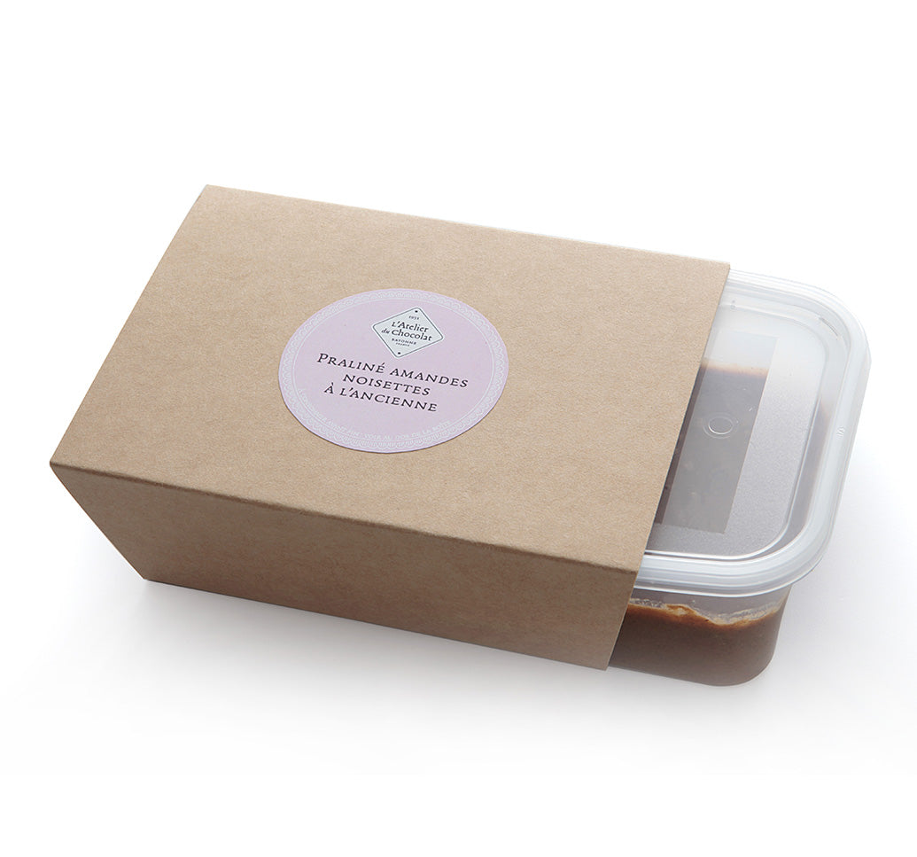 HASELNUT AMANDEL PRALINE
