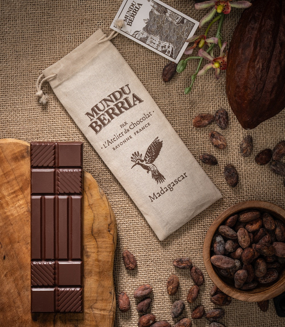 MADAGASCAR DONKER CHOCOLADEBAR - MUNDU BERRIA