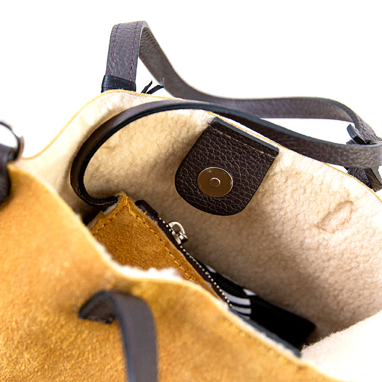 TRUDI - suede and ochre eco-shearling bag
