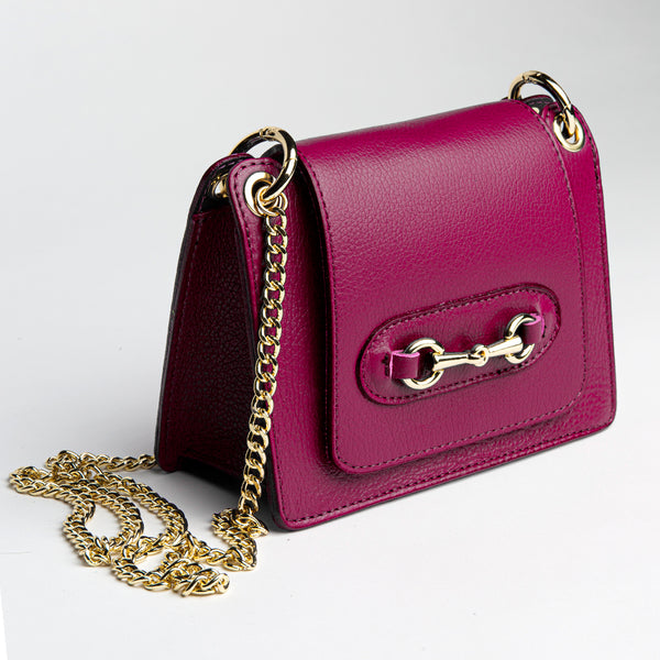 FIONA - leather messenger bag with burgundy clasp
