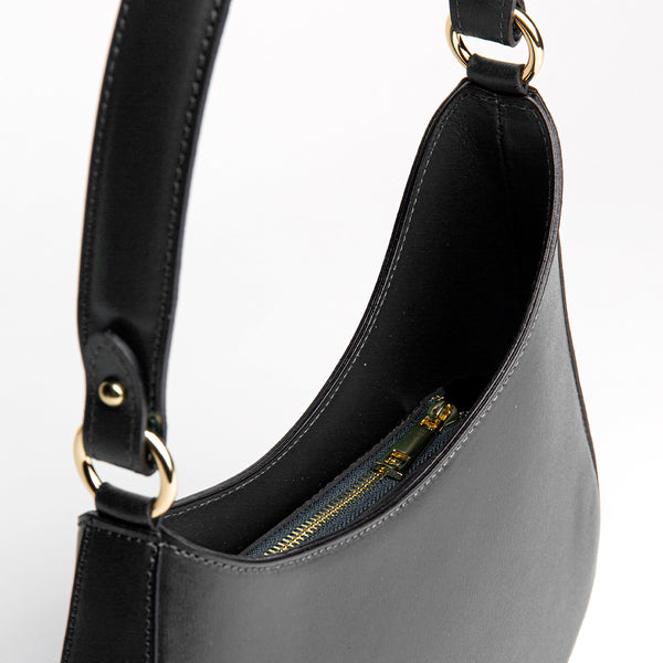 EDI – elegant black leather hobo bag