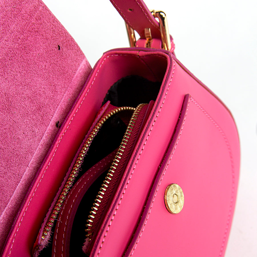 BARBIE - Elegant Fuchsia Leather Postina