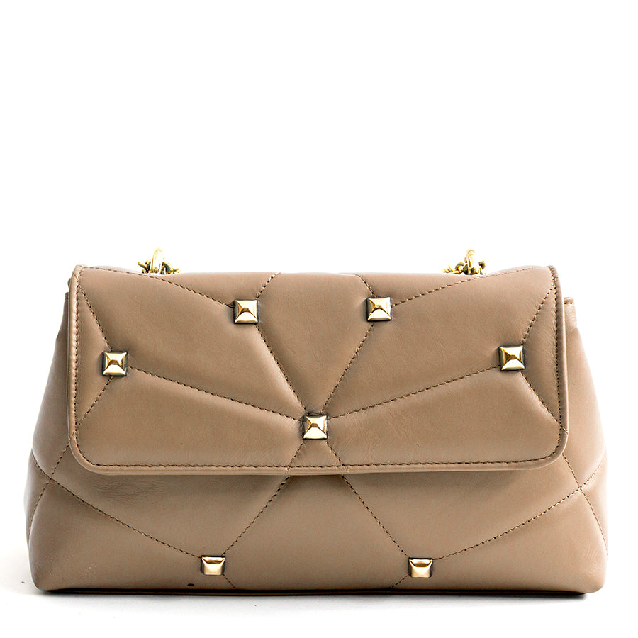 MUSA - borsa in pelle nappa trapuntata con borchie taupe