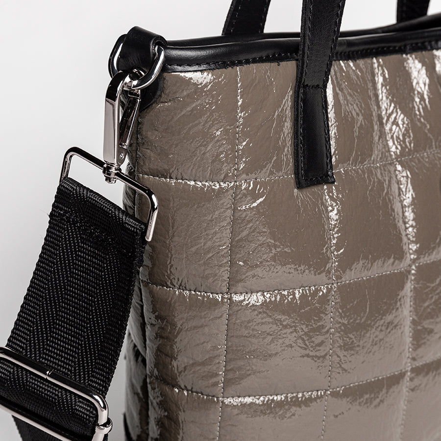 NAPLAK - Nappa leather and taupe eco-lacquer tote