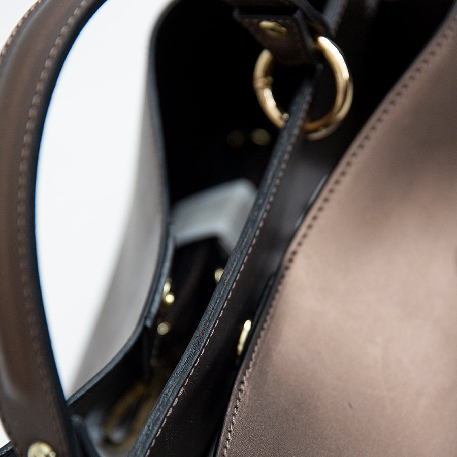 ALEXA IT/AM - borsa strutturata in elegante pelle bronzo