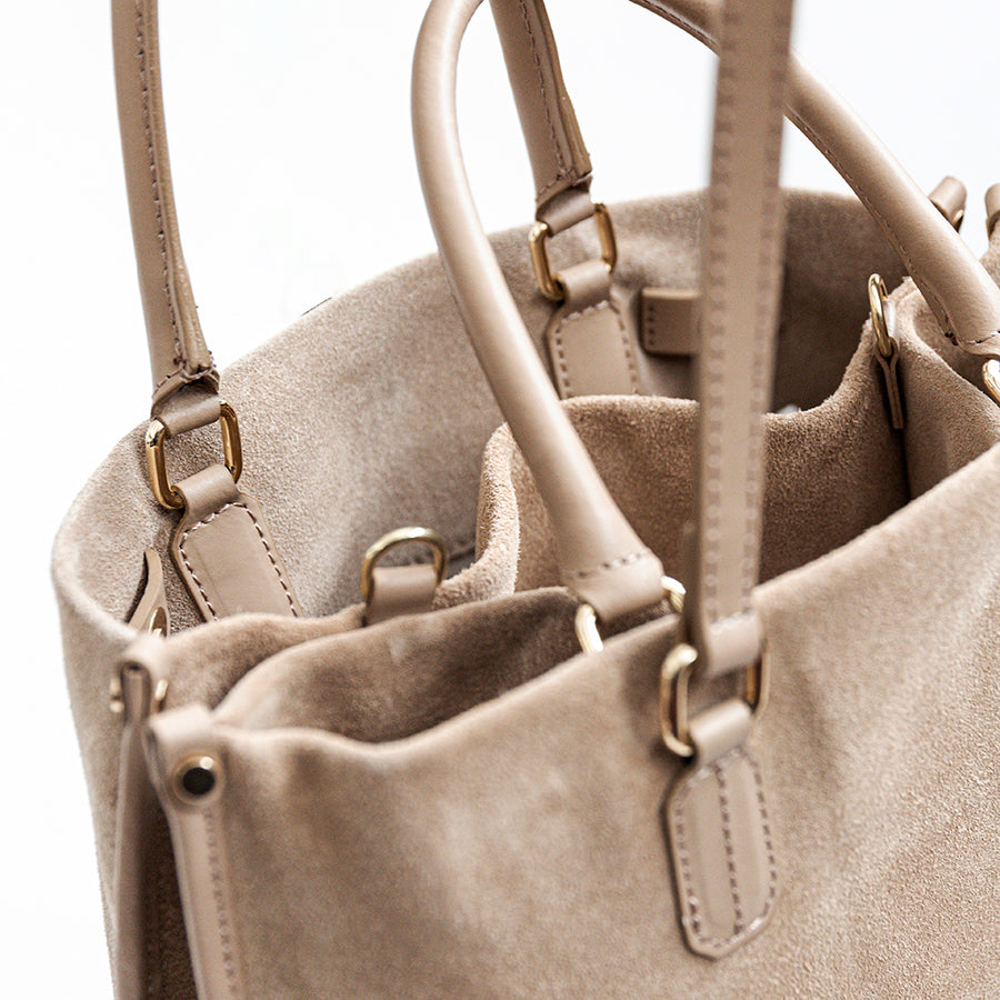 HELO - Maxi bag in sand suede