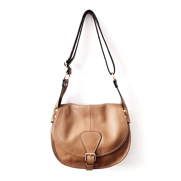 SADDLE - shoulder bag in biscuit dollar leather