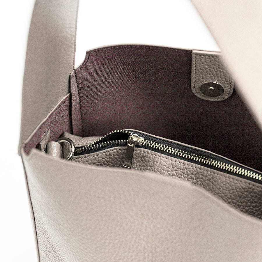 PAM - leather bucket bag