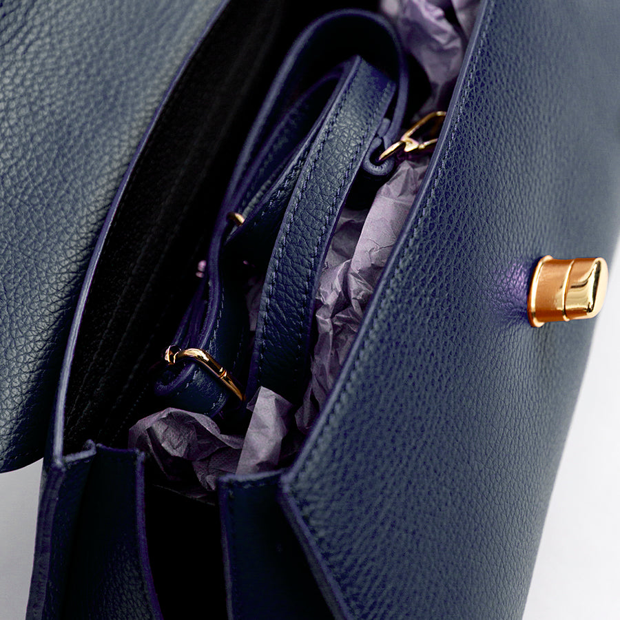 SUSAN - Borsa a bauletto in pelle blu notte